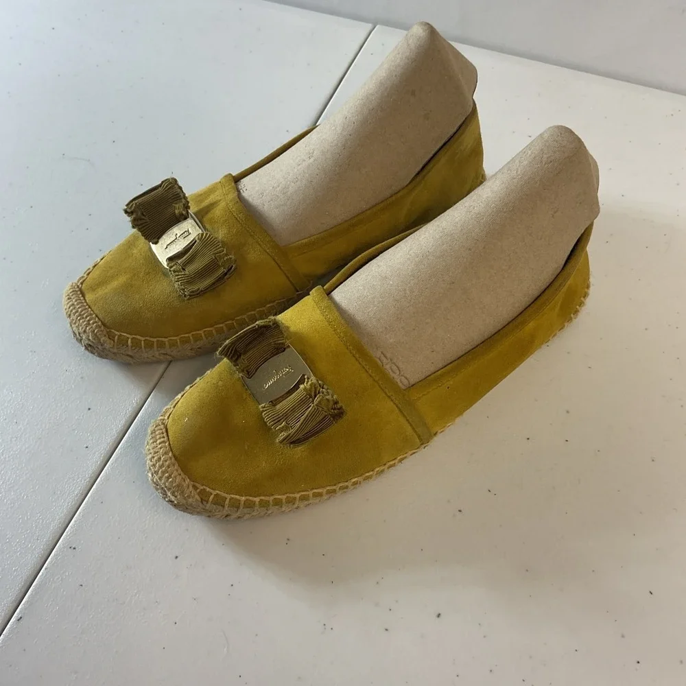 Ferragamo‎ Elodie Espadrille Suede Slip-On Flats Mustard Chartreuse Sz 7.5 Women